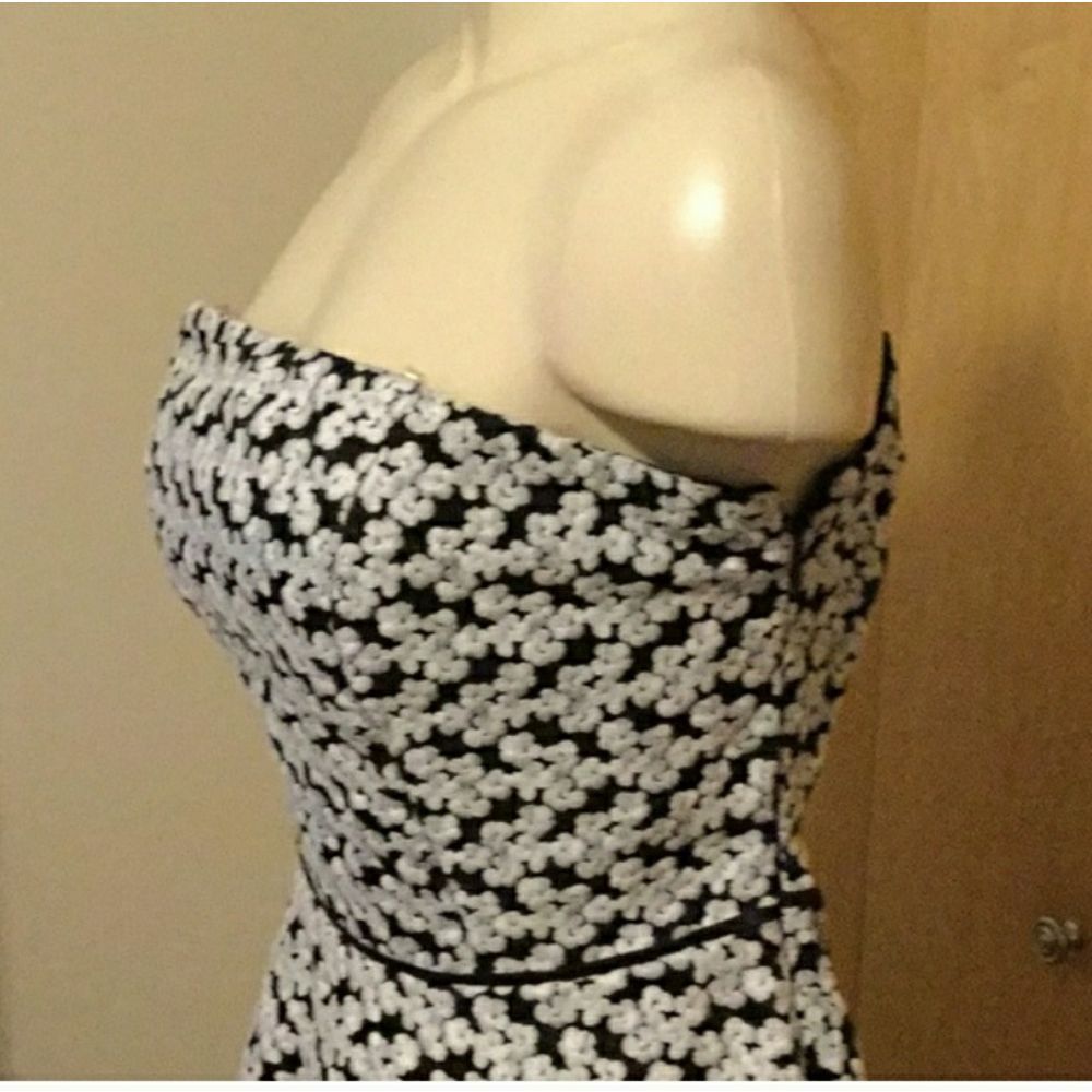 JS Collectios Strapless High Low - Picture 3 of 8